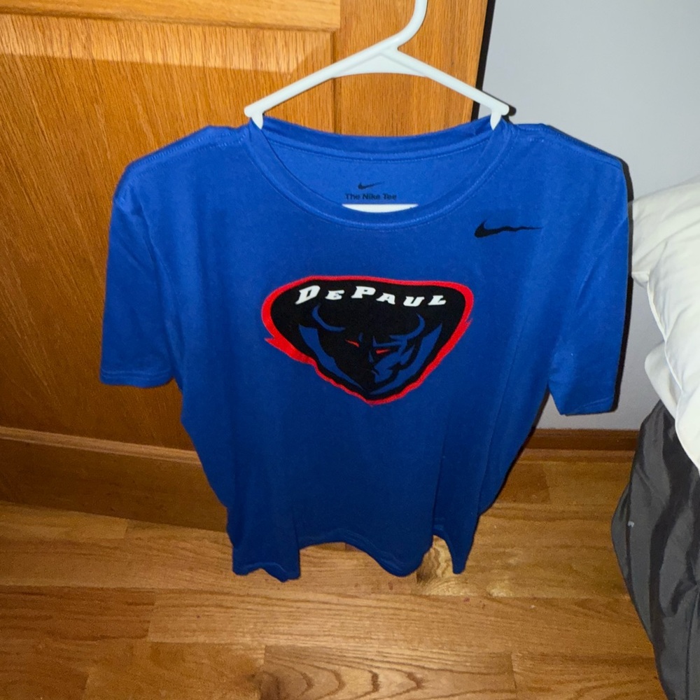 Nike Men’s DePaul T-Shirt Size L